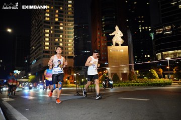 HO CHI MINH CITY NIGHT RUN EXIMBANK 2024 - Ảnh #1990963