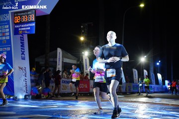 HO CHI MINH CITY NIGHT RUN EXIMBANK 2024 - Ảnh #2033990