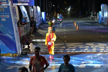 HO CHI MINH CITY NIGHT RUN EXIMBANK 2024 - Ảnh #2030271