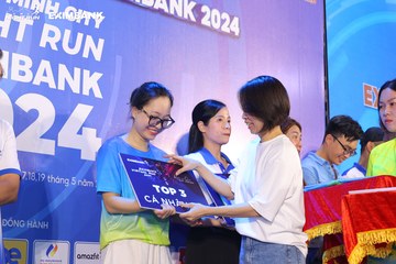 HO CHI MINH CITY NIGHT RUN EXIMBANK 2024 - Ảnh #1965839
