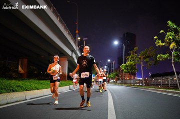 HO CHI MINH CITY NIGHT RUN EXIMBANK 2024 - Ảnh #1988824