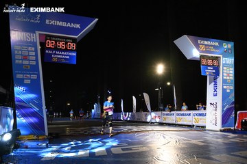 HO CHI MINH CITY NIGHT RUN EXIMBANK 2024 - Ảnh #2065071