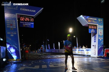 HO CHI MINH CITY NIGHT RUN EXIMBANK 2024 - Ảnh #2059563