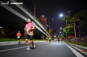 HO CHI MINH CITY NIGHT RUN EXIMBANK 2024 - Ảnh #1988965