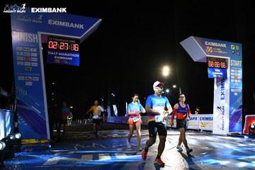 HO CHI MINH CITY NIGHT RUN EXIMBANK 2024 - Ảnh #2063064