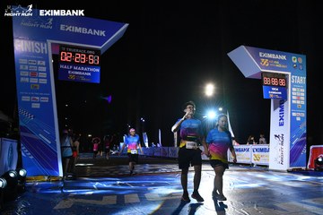 HO CHI MINH CITY NIGHT RUN EXIMBANK 2024 - Ảnh #2059121