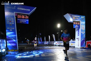 HO CHI MINH CITY NIGHT RUN EXIMBANK 2024 - Ảnh #2065307