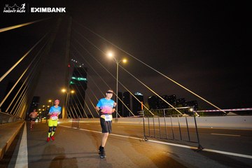 HO CHI MINH CITY NIGHT RUN EXIMBANK 2024 - Ảnh #2024944