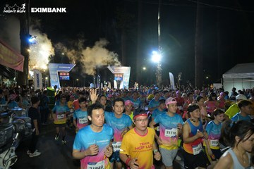 HO CHI MINH CITY NIGHT RUN EXIMBANK 2024 - Ảnh #1970713