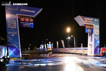 HO CHI MINH CITY NIGHT RUN EXIMBANK 2024 - Ảnh #2060402