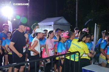 HO CHI MINH CITY NIGHT RUN EXIMBANK 2024 - Ảnh #2012551