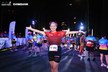 HO CHI MINH CITY NIGHT RUN EXIMBANK 2024 - Ảnh #1969554