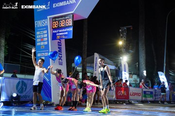 HO CHI MINH CITY NIGHT RUN EXIMBANK 2024 - Ảnh #2033400