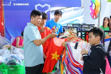 HO CHI MINH CITY NIGHT RUN EXIMBANK 2024 - Ảnh #1965921