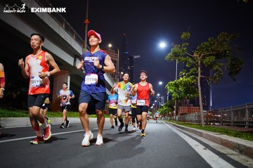 HO CHI MINH CITY NIGHT RUN EXIMBANK 2024 - Ảnh #1988978