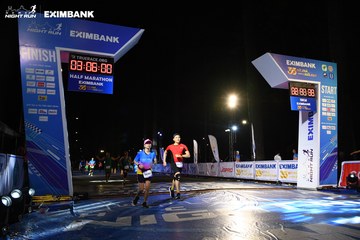 HO CHI MINH CITY NIGHT RUN EXIMBANK 2024 - Ảnh #2064695