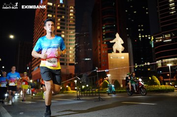 HO CHI MINH CITY NIGHT RUN EXIMBANK 2024 - Ảnh #1990225