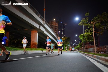 HO CHI MINH CITY NIGHT RUN EXIMBANK 2024 - Ảnh #1988989