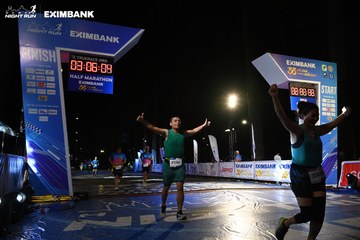 HO CHI MINH CITY NIGHT RUN EXIMBANK 2024 - Ảnh #2064882