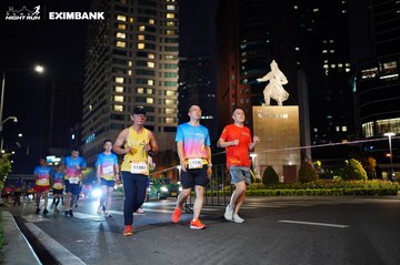 HO CHI MINH CITY NIGHT RUN EXIMBANK 2024 - Ảnh #1989734