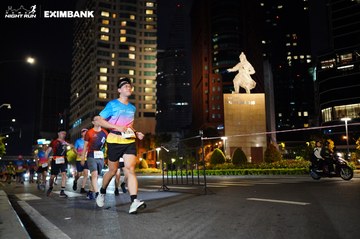 HO CHI MINH CITY NIGHT RUN EXIMBANK 2024 - Ảnh #1990683