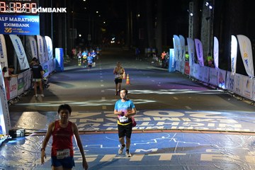 HO CHI MINH CITY NIGHT RUN EXIMBANK 2024 - Ảnh #2028540