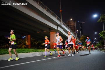 HO CHI MINH CITY NIGHT RUN EXIMBANK 2024 - Ảnh #1988869