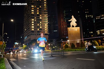 HO CHI MINH CITY NIGHT RUN EXIMBANK 2024 - Ảnh #1990491