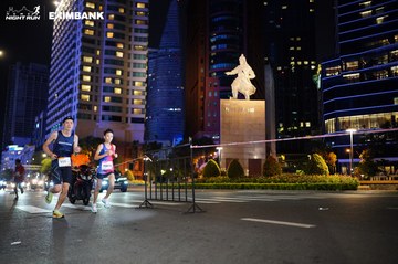HO CHI MINH CITY NIGHT RUN EXIMBANK 2024 - Ảnh #1989145