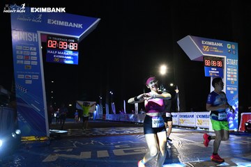 HO CHI MINH CITY NIGHT RUN EXIMBANK 2024 - Ảnh #2060162
