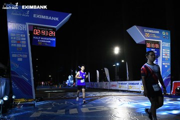 HO CHI MINH CITY NIGHT RUN EXIMBANK 2024 - Ảnh #2062256