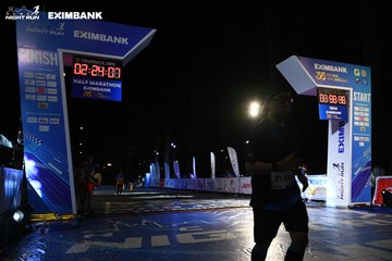 HO CHI MINH CITY NIGHT RUN EXIMBANK 2024 - Ảnh #2059416