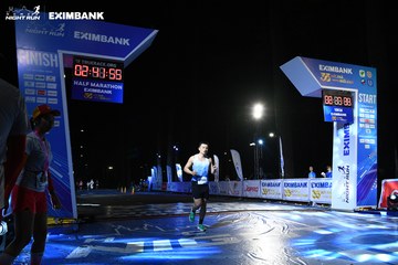 HO CHI MINH CITY NIGHT RUN EXIMBANK 2024 - Ảnh #2062904