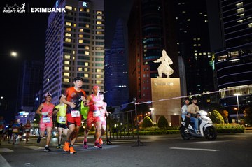 HO CHI MINH CITY NIGHT RUN EXIMBANK 2024 - Ảnh #1990112