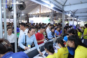 HO CHI MINH CITY NIGHT RUN EXIMBANK 2024 - Ảnh #1964615