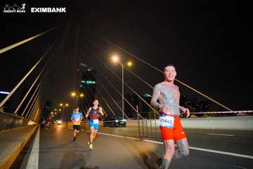 HO CHI MINH CITY NIGHT RUN EXIMBANK 2024 - Ảnh #2024354