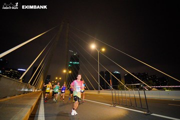 HO CHI MINH CITY NIGHT RUN EXIMBANK 2024 - Ảnh #2024213