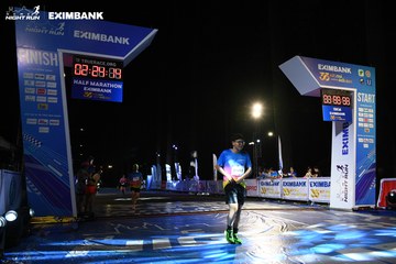 HO CHI MINH CITY NIGHT RUN EXIMBANK 2024 - Ảnh #2059470