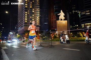 HO CHI MINH CITY NIGHT RUN EXIMBANK 2024 - Ảnh #1989067