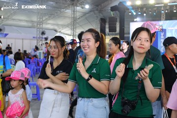 HO CHI MINH CITY NIGHT RUN EXIMBANK 2024 - Ảnh #1965879