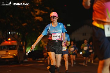 HO CHI MINH CITY NIGHT RUN EXIMBANK 2024 - Ảnh #2031386