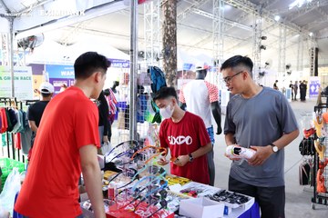 HO CHI MINH CITY NIGHT RUN EXIMBANK 2024 - Ảnh #1965329
