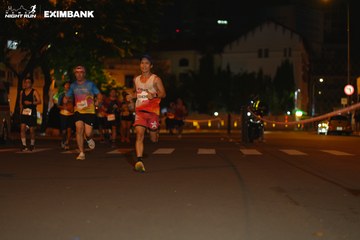 HO CHI MINH CITY NIGHT RUN EXIMBANK 2024 - Ảnh #2032158