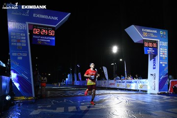 HO CHI MINH CITY NIGHT RUN EXIMBANK 2024 - Ảnh #2060138