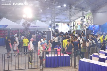 HO CHI MINH CITY NIGHT RUN EXIMBANK 2024 - Ảnh #1964376