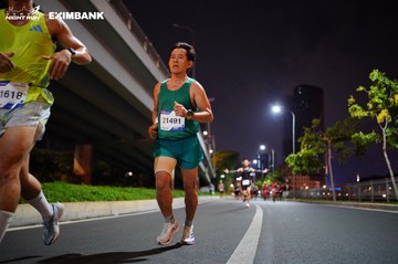 HO CHI MINH CITY NIGHT RUN EXIMBANK 2024 - Ảnh #1988745