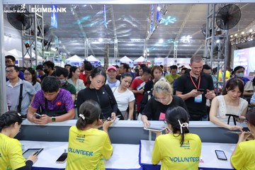 HO CHI MINH CITY NIGHT RUN EXIMBANK 2024 - Ảnh #1964717