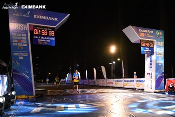 HO CHI MINH CITY NIGHT RUN EXIMBANK 2024 - Ảnh #2060384