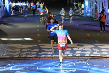 HO CHI MINH CITY NIGHT RUN EXIMBANK 2024 - Ảnh #2028646