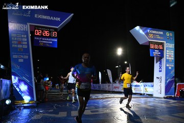 HO CHI MINH CITY NIGHT RUN EXIMBANK 2024 - Ảnh #2061628